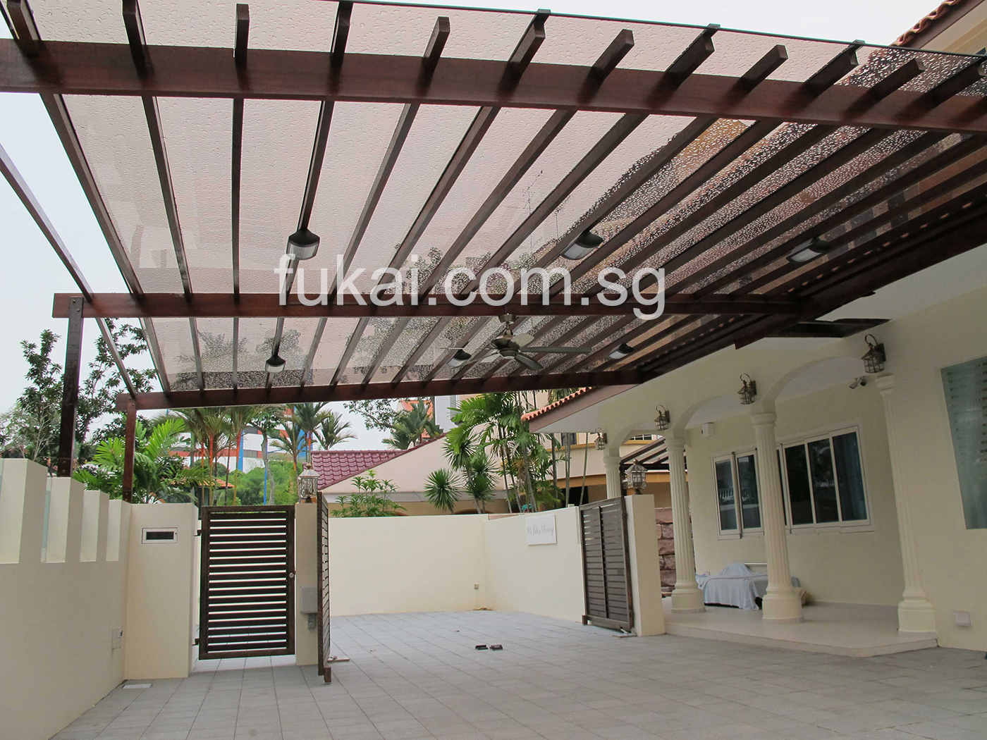 timber-trellis-roofing
