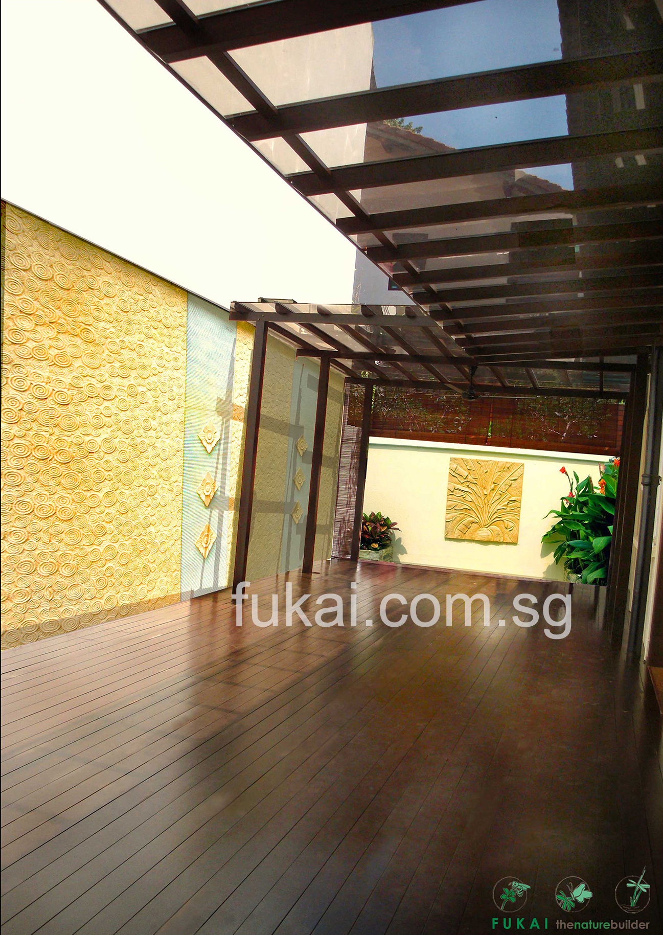 vertical-timber-trellis